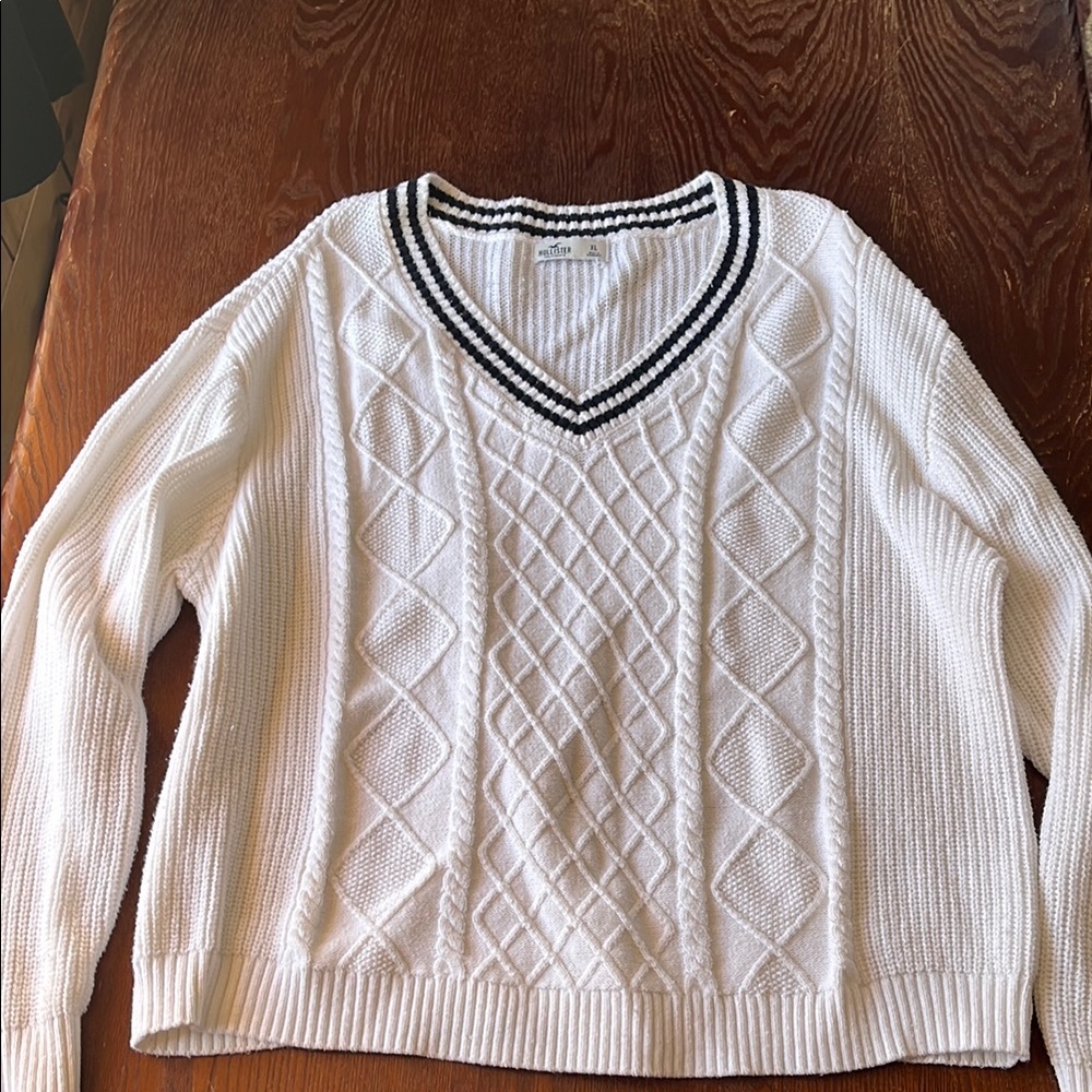 Hollister white cable knit sweater